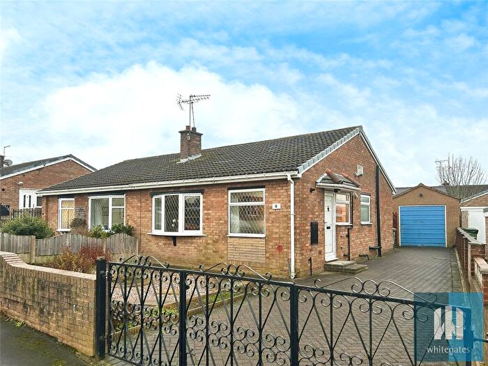 2 Bedroom Bungalow For Sale In Cotswold Close, Hemsworth, Pontefract, West Yorkshire, WF9