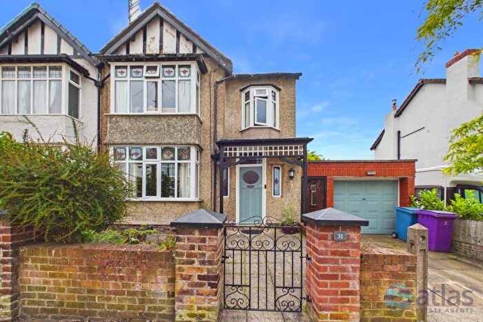 4 Bedroom Semi-Detached House For Sale In Lynmouth Road, Aigburth, L17
