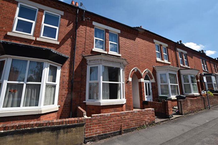 3 Bedroom Terraced House For Sale In Storer Road, Loughborough, LE11