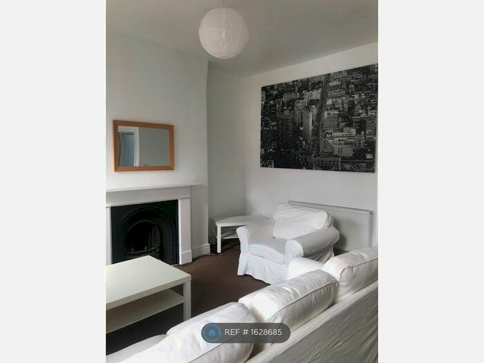 2 Bedroom Flat To Rent In Bairstow Street, Preston, PR1