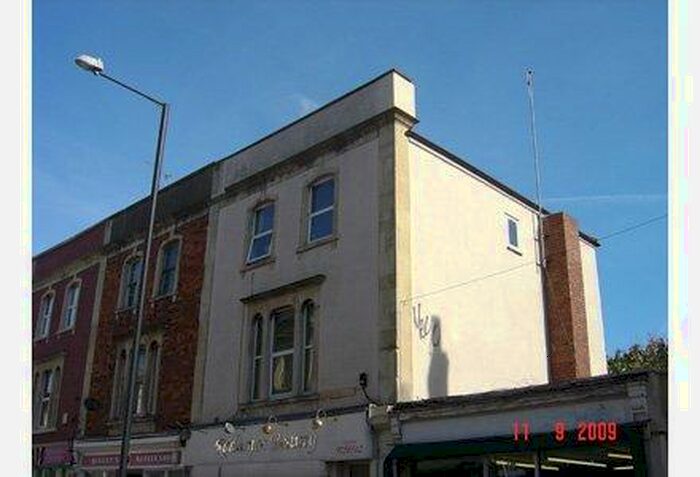 3 Bedroom Flat To Rent In St Michaels Hill Top &#;, BS2