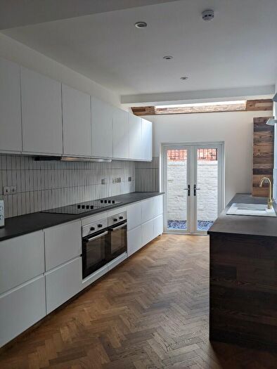 7 Bedroom Terraced House To Rent In Carill Drive, Manchester, Greater Manchester, M14