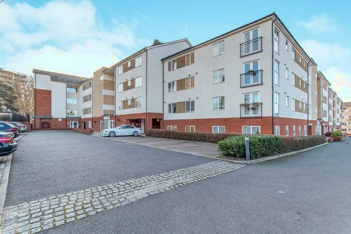 1 Bedroom Flat To Rent In Bambridge Court, Maidstone, Kent, ME14