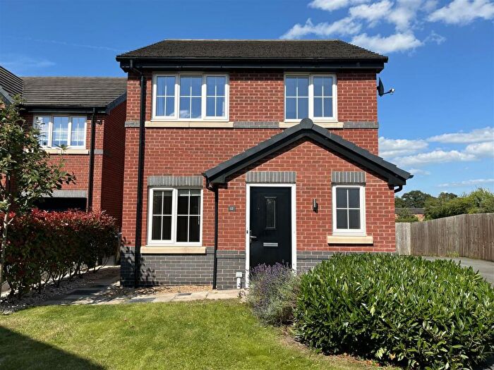 3 Bedroom Detached House To Rent In Diamond Close, Shavington, Crewe, CW2
