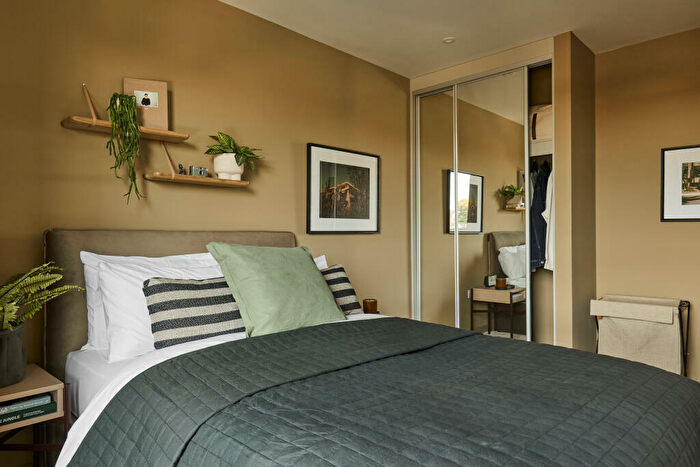 2 Bedroom Flat To Rent In Bale And Anchor, Flat Anchor House, Conington Road, London, SE13