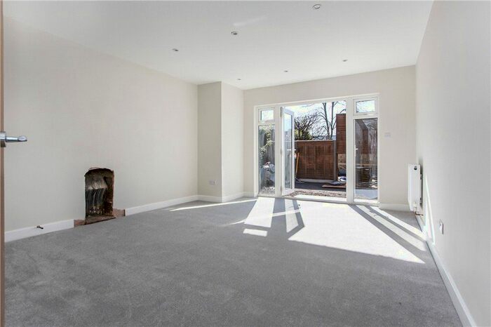 3 Bedroom Bungalow To Rent In Vicarage Road, Sunbury-On-Thames, TW16