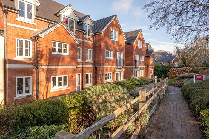 1 Bedroom Retirement Property For Sale In Leatherhead Road, Ashtead, Surrey, KT21