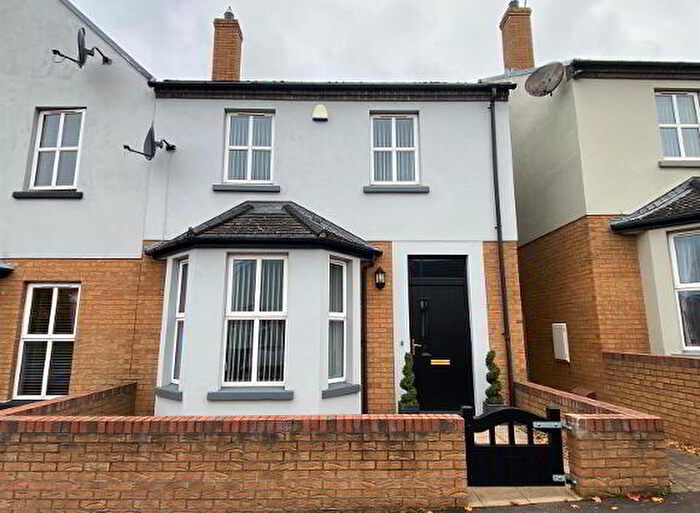 3 Bedroom Semi-Detached House For Sale In Barleyhill, Limavady, BT49