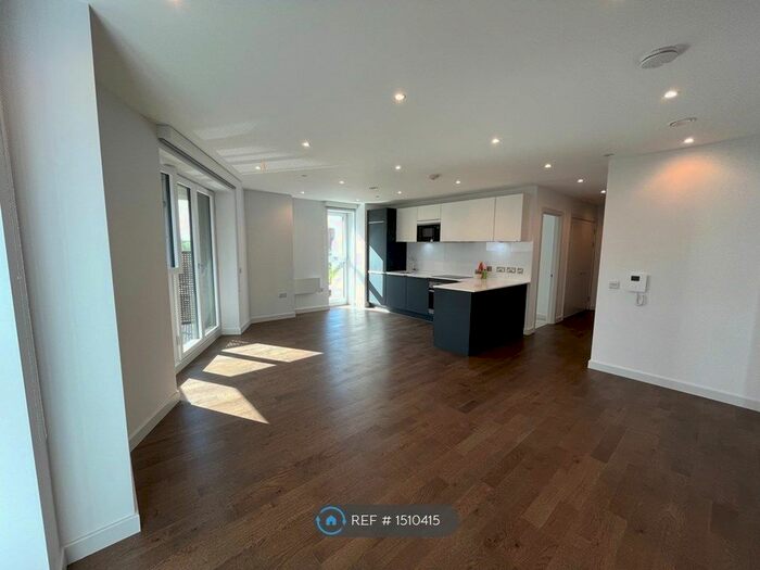 2 Bedroom Flat To Rent In Novella, Salford, M3