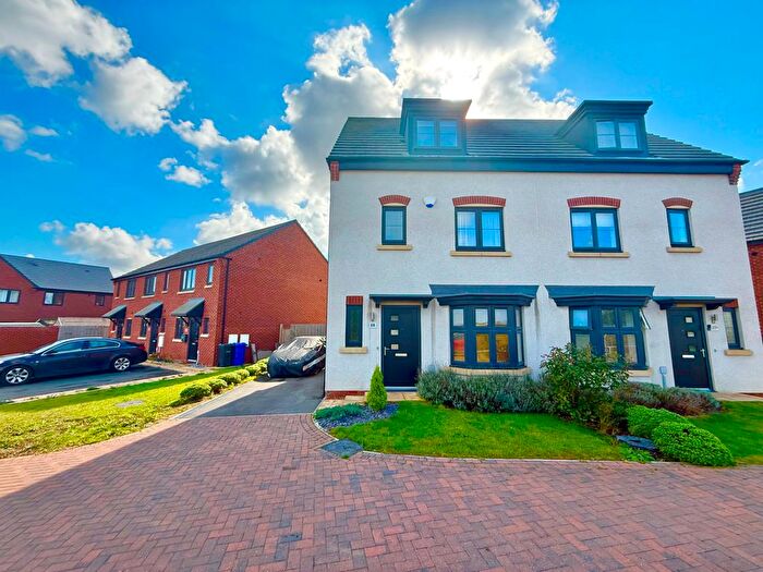 3 Bedroom Semi-detached House For Sale In Swollow Gate, Lincoln, LN1