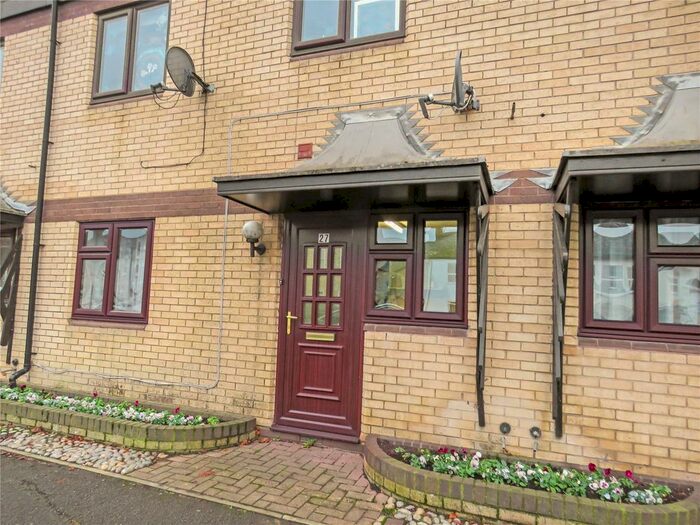 1 Bedroom Flat To Rent In Vinery Court, Ramsey, Huntingdon, Cambridgeshire PE26