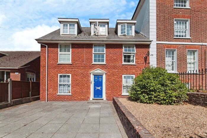 2 Bedroom Maisonette For Sale In Topsham Road, Exeter, EX2