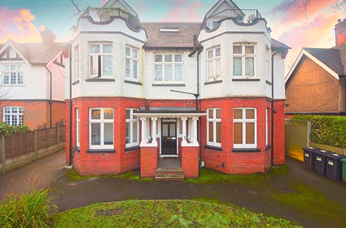 1 Bedroom Apartment To Rent In Cavendish Road, Redhill, RH1
