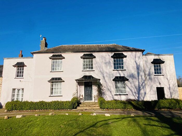 5 Bedroom House To Rent In Penpergwm, Penpergwm, NP7