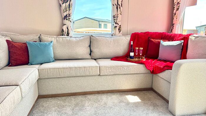 2 Bedroom Mobile/park Home For Sale In Rye Harbour Coastal Amp; Country Park, Harbour Rd Rye Harbour, Rye, TN31