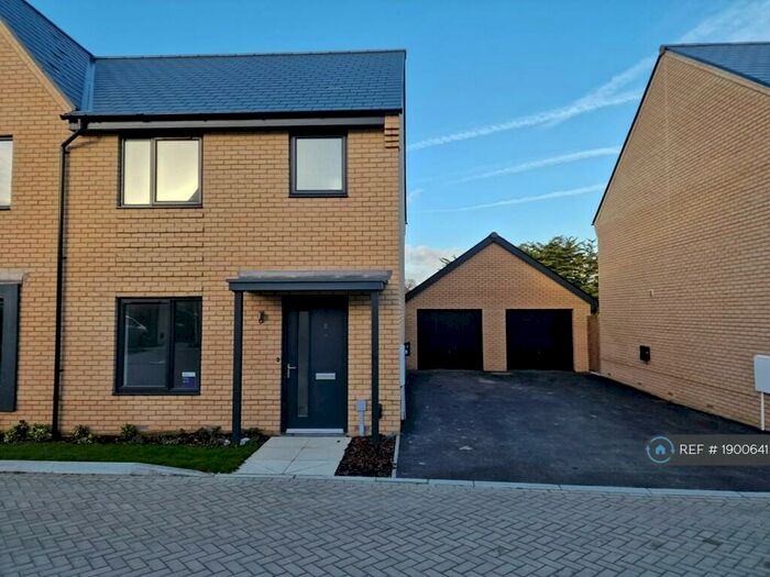 3 Bedroom Semi-Detached House To Rent In Moggridge Close, Folkestone, CT20