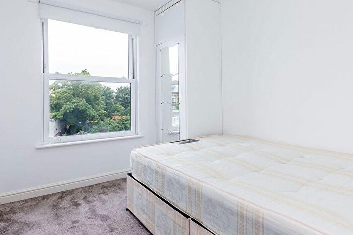 2 Bedroom Flat To Rent In Hillmarton Road, Caledonian Road, N7