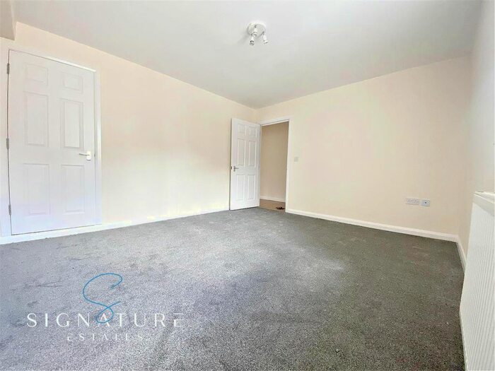 1 Bedroom Flat To Rent In Loates Lane, Watford, WD17