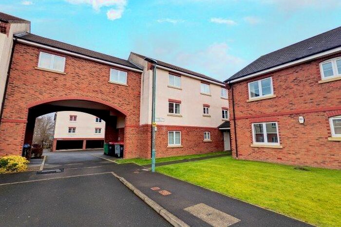 2 Bedroom Flat To Rent In Farrier Close, Durham, DH1