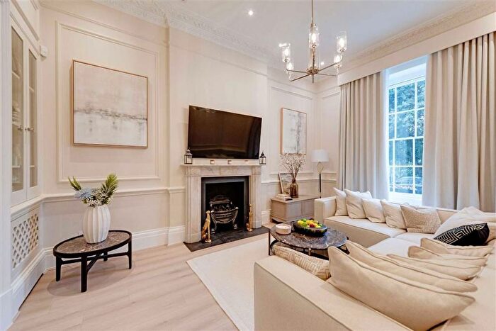 4 Bedroom Property To Rent In Onslow Square, London, SW7