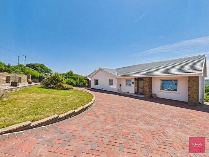 4 Bedroom Bungalow For Sale In Dunvant Road, Killay, Swansea, SA2