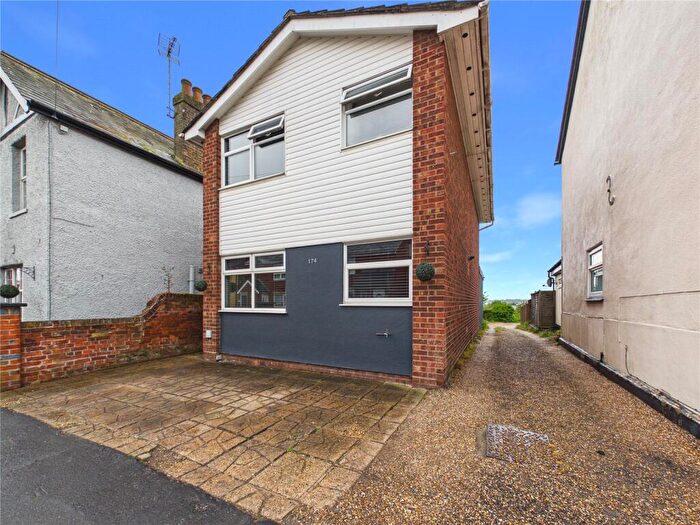 3 Bedroom Detached House For Sale In Bergholt Road, Colchester, Essex, CO4