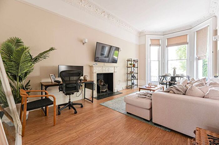 1 Bedroom Flat To Rent In Stanhope Gardens, South Kensington, London, SW7
