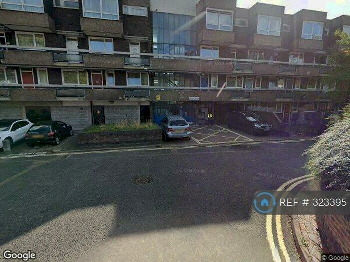 3 Bedroom Maisonette To Rent In Damory House, London, SE16
