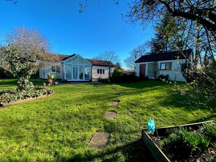 3 Bedroom Detached Bungalow For Sale In Colletts Green, Powick, Worcester, WR2