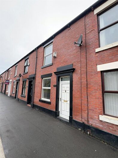 2 Bedroom Terraced House To Rent In Manchester Road, Rochdale, Greater Manchester, OL11