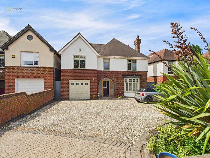 5 Bedroom Detached House For Sale In Comberford Road, Tamworth, B79