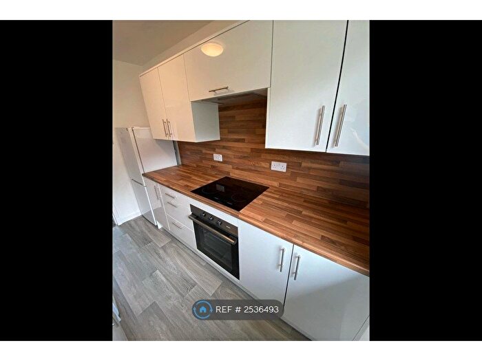 2 Bedroom Flat To Rent In Bank Mill Road, Dundee, DD1