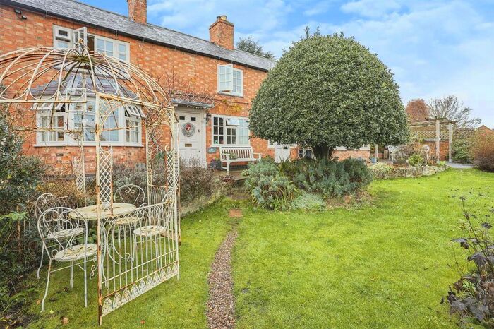 4 Bedroom Property For Sale In Back Lane, Hoby, Melton Mowbray, LE14