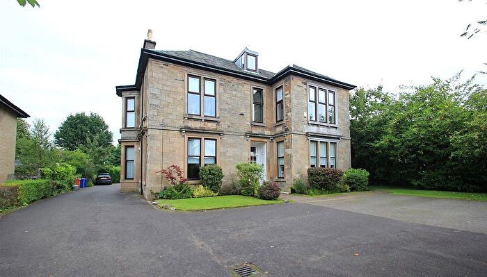 2 Bedroom Flat To Rent In Victoria Road, Lenzie, Glasgow, G66