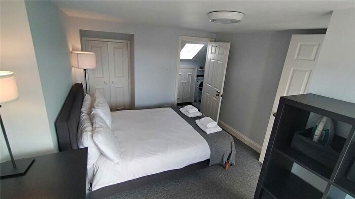 2 Bedroom Apartment To Rent In Short Let - Bedroom, Bathroom St Floor Flat In Summertown, OX2