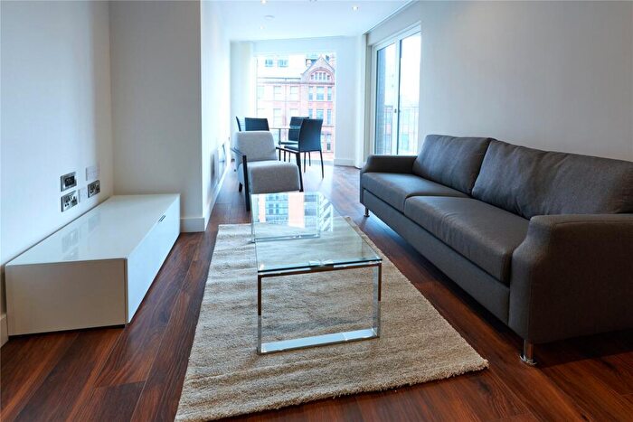 2 Bedroom Apartment To Rent In New Bridge Street Salford, M3