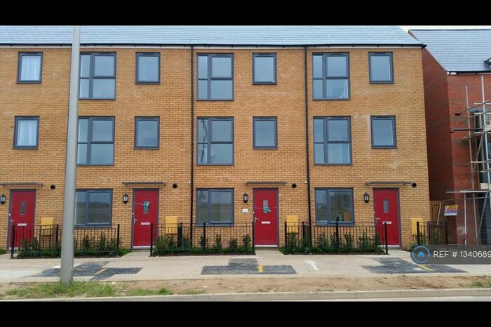 4 Bedroom Terraced House To Rent In Countess Way, Milton Keynes, MK10