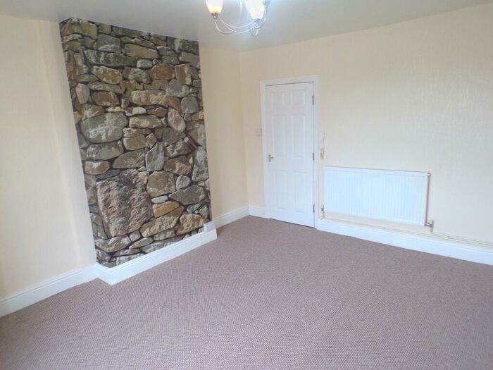 Studio To Rent In Greenfield Road, Colwyn Bay, LL29