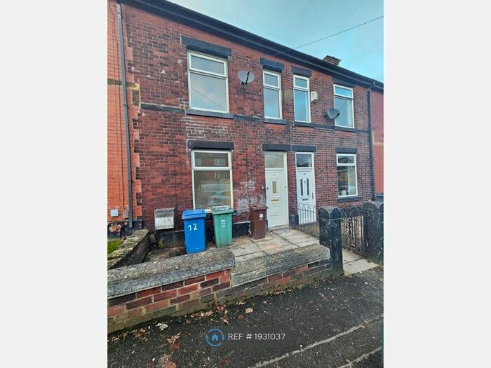 3 Bedroom Terraced House To Rent In Albion Street, Radcliffe, Manchester, M26