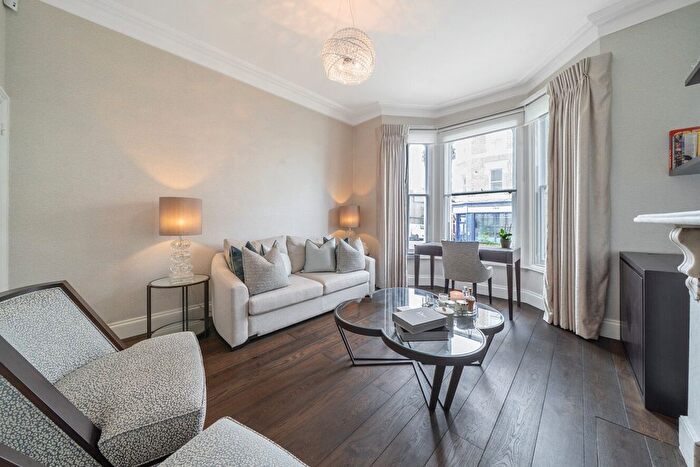 1 Bedroom Flat For Sale In Lower Richmond Road, London, SW15