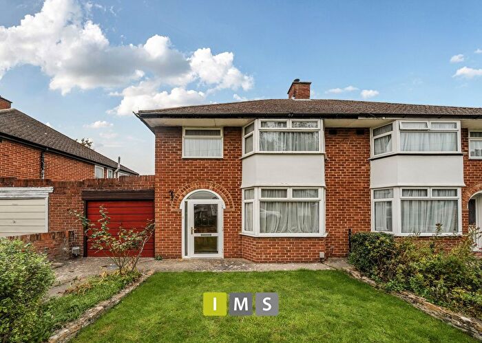 3 Bedroom Property For Sale In Ashlong Road, Headington, OX3