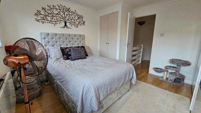 1 Bedroom Terraced House To Rent In Redwood Way, Barnet, Hertfordshire, EN5