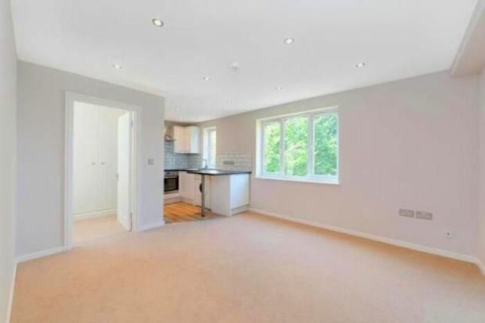 1 Bedroom Flat To Rent In Rectory Lane, London, SW17