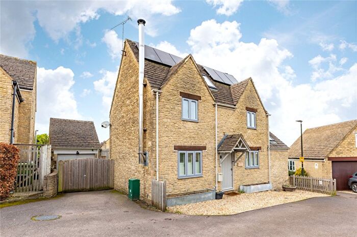 3 Bedroom Detached House For Sale In The Oaks, Kemble, Cirencester, Gloucestershire, GL7