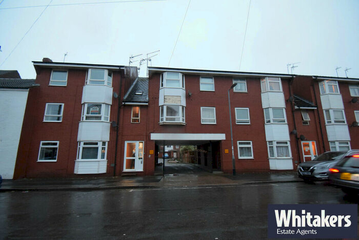 2 Bedroom Flat To Rent In Durham Street, Hull, HU8