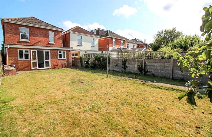 6 Bedroom Detached House To Rent In Edgehill Road, Bournemouth, Dorset, BH9