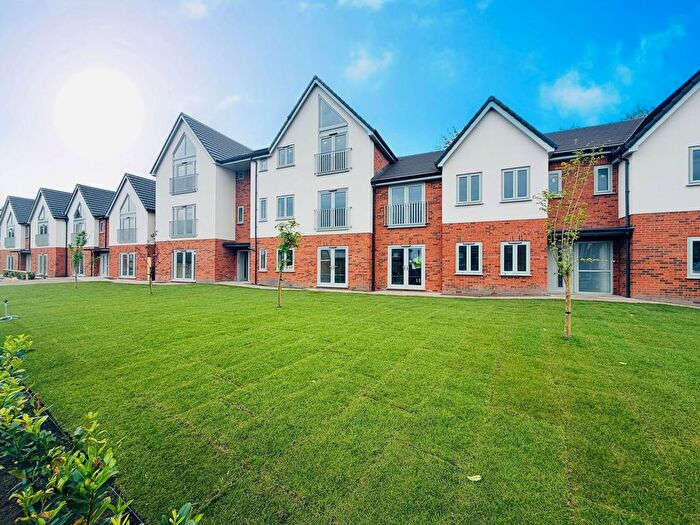 2 Bedroom Flat To Rent In Pye Bridge Court, Melling, L31