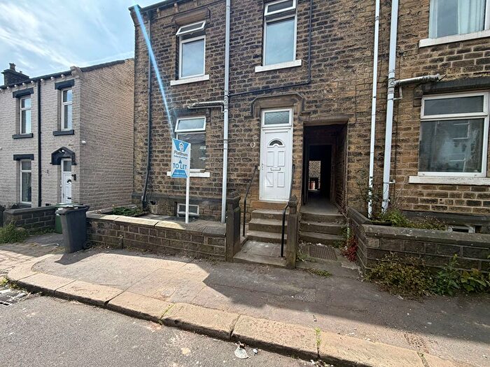 3 Bedroom Terraced House To Rent In , Wellington Street, HD3