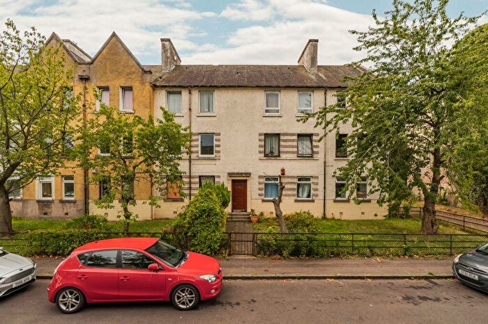 3 Bedroom Flat For Sale In / Ferry Road Avenue, Edinburgh, EH4