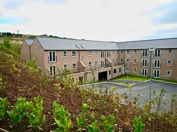2 Bedroom Flat To Rent In Clough Gardens, Haslingden, Rossendale, BB4